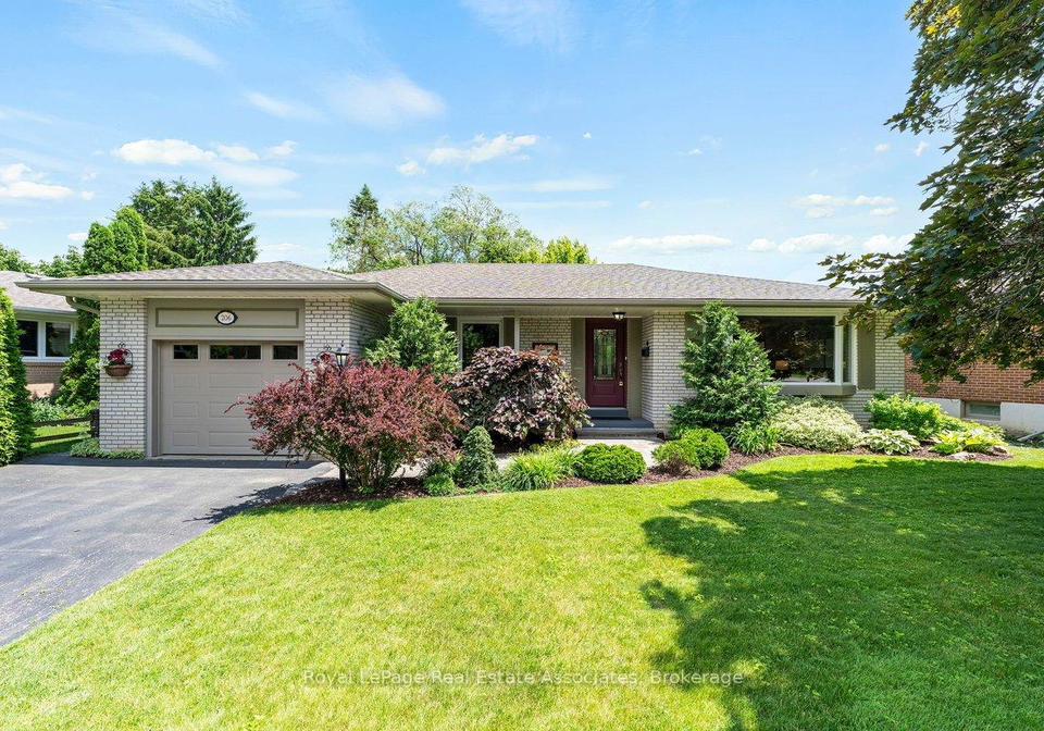 206-elizabeth-street-s-brampton-ontario-w13459094