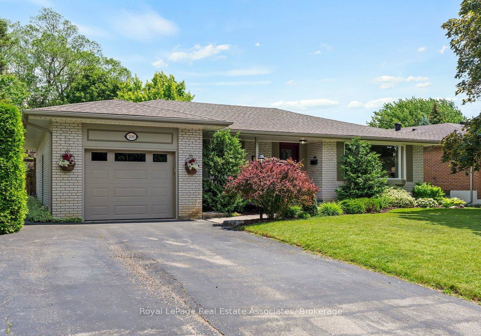 206-elizabeth-street-s-brampton-ontario-w13459094