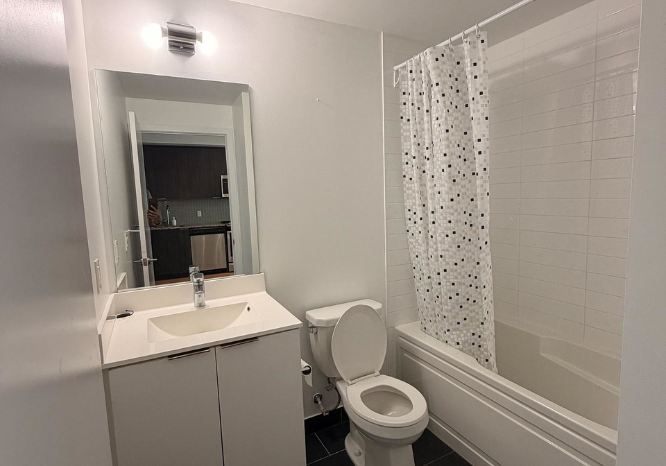 30-shore-breeze-drive-etobicoke-ontario-w13459106