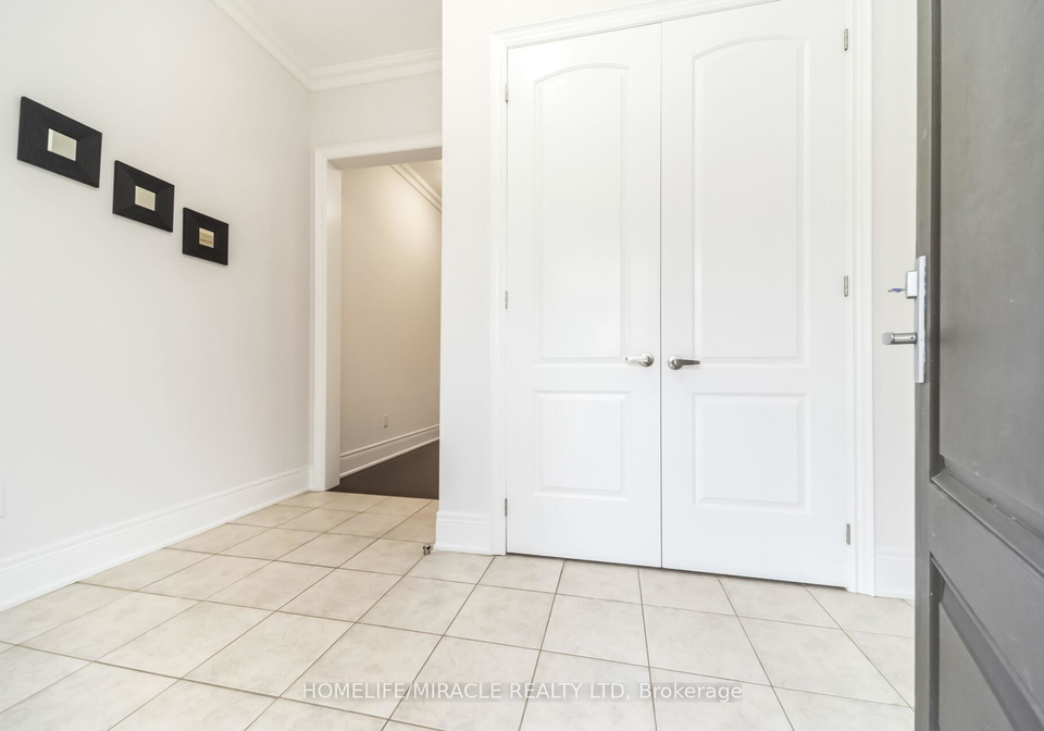 16-lyle-way-brampton-ontario-w13459110