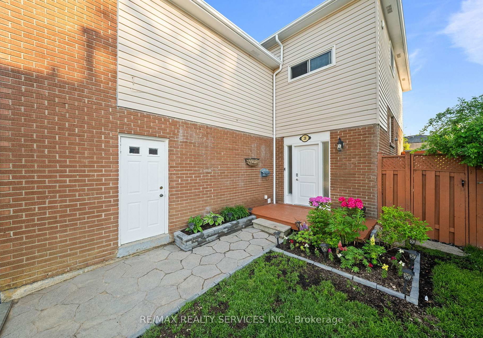 28-kingswood-drive-brampton-ontario-w13459264