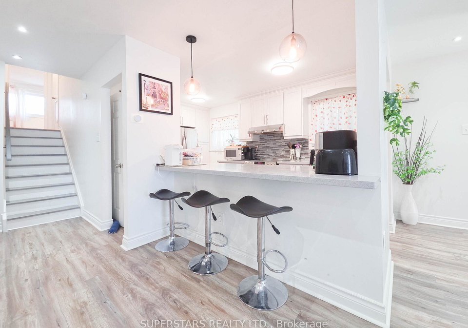 7553-wildfern-drive-mississauga-ontario-w13459728