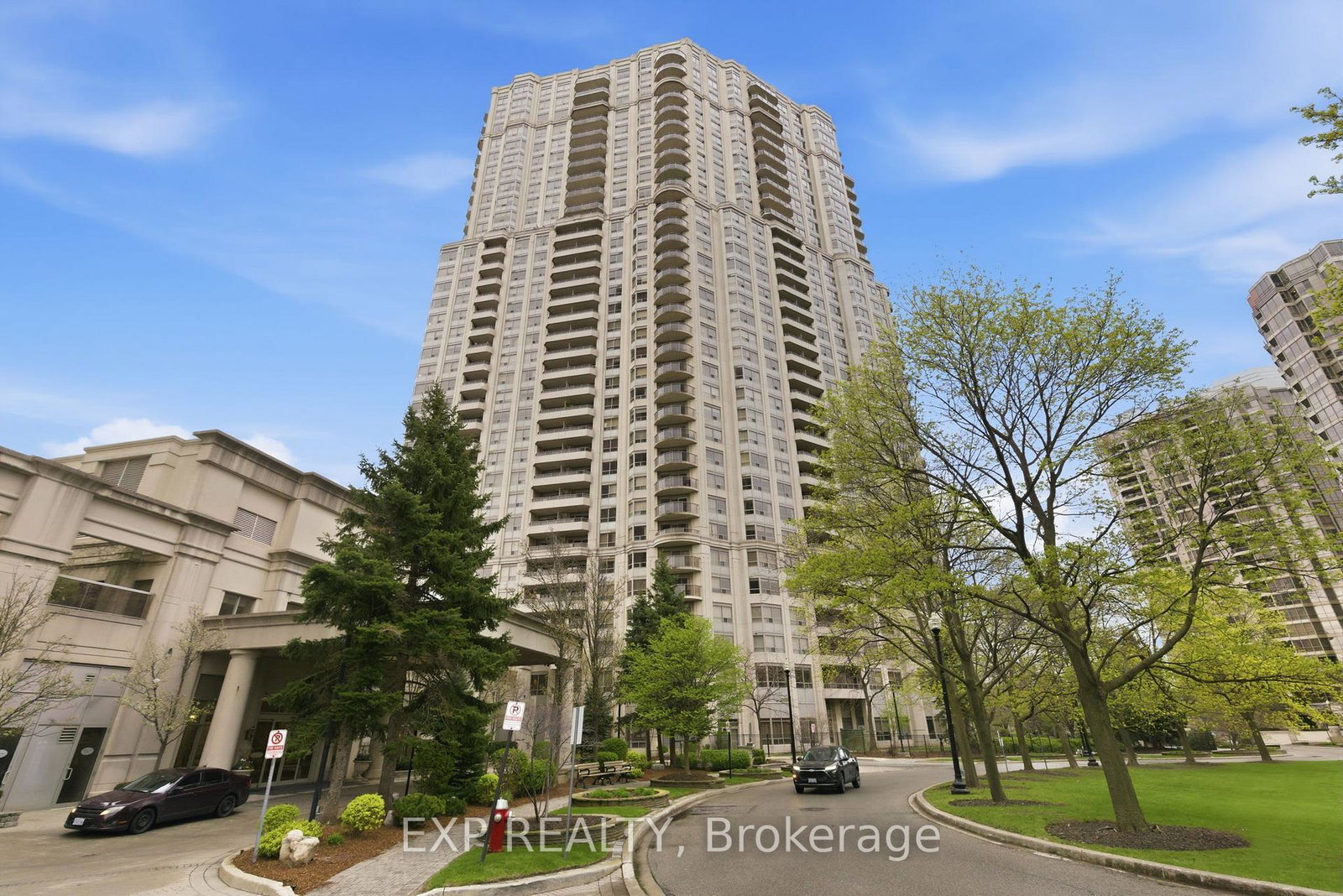 25-kingsbridge-garden-circle-mississauga-ontario-w13459762