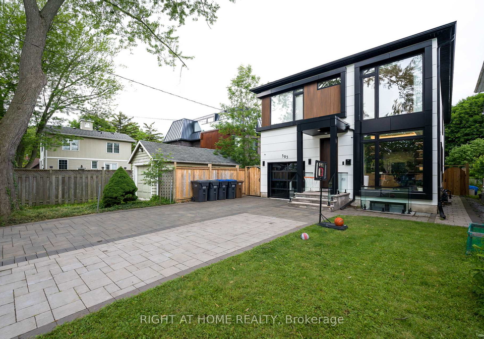 585-montbeck-crescent-mississauga-ontario-w13459776