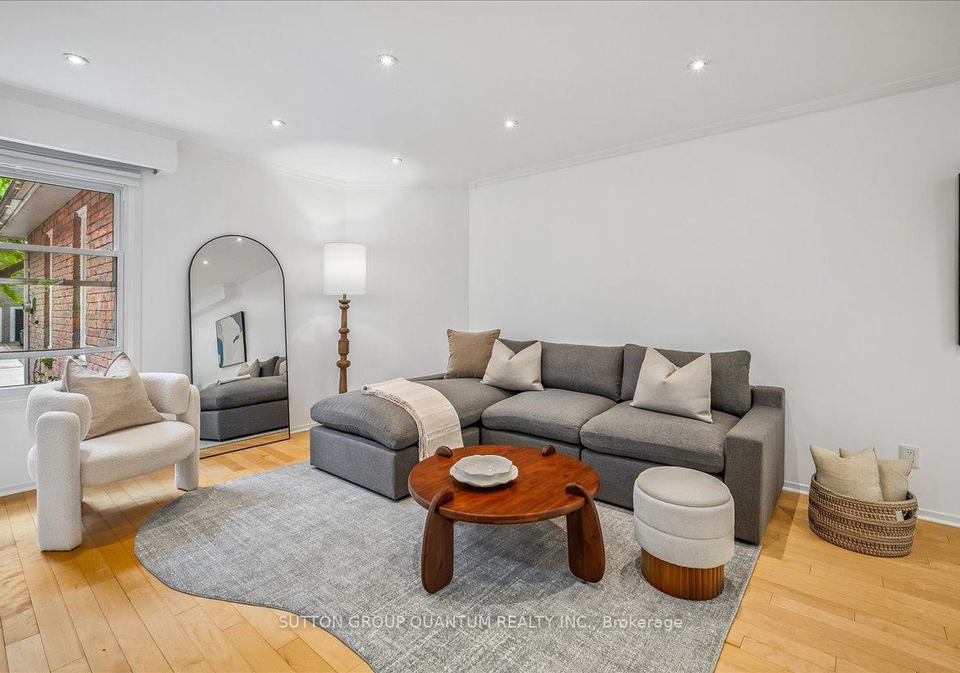 1023-runnymead-crescent-oakville-ontario-w13459858