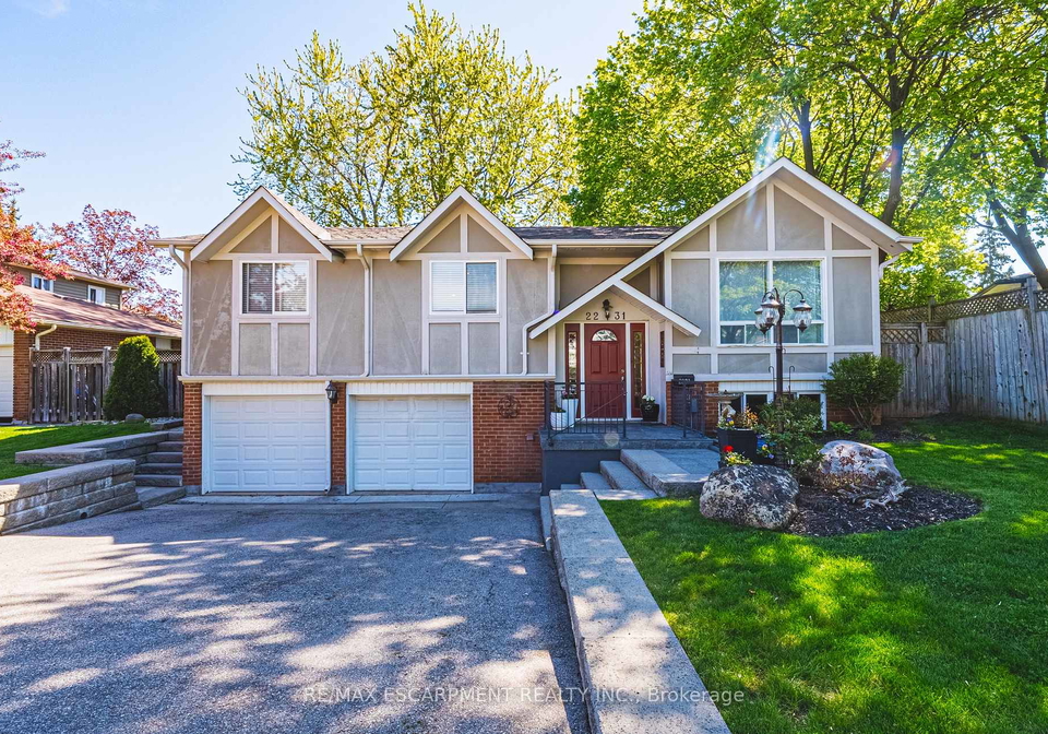 2231-sandringham-drive-burlington-ontario-w13460152