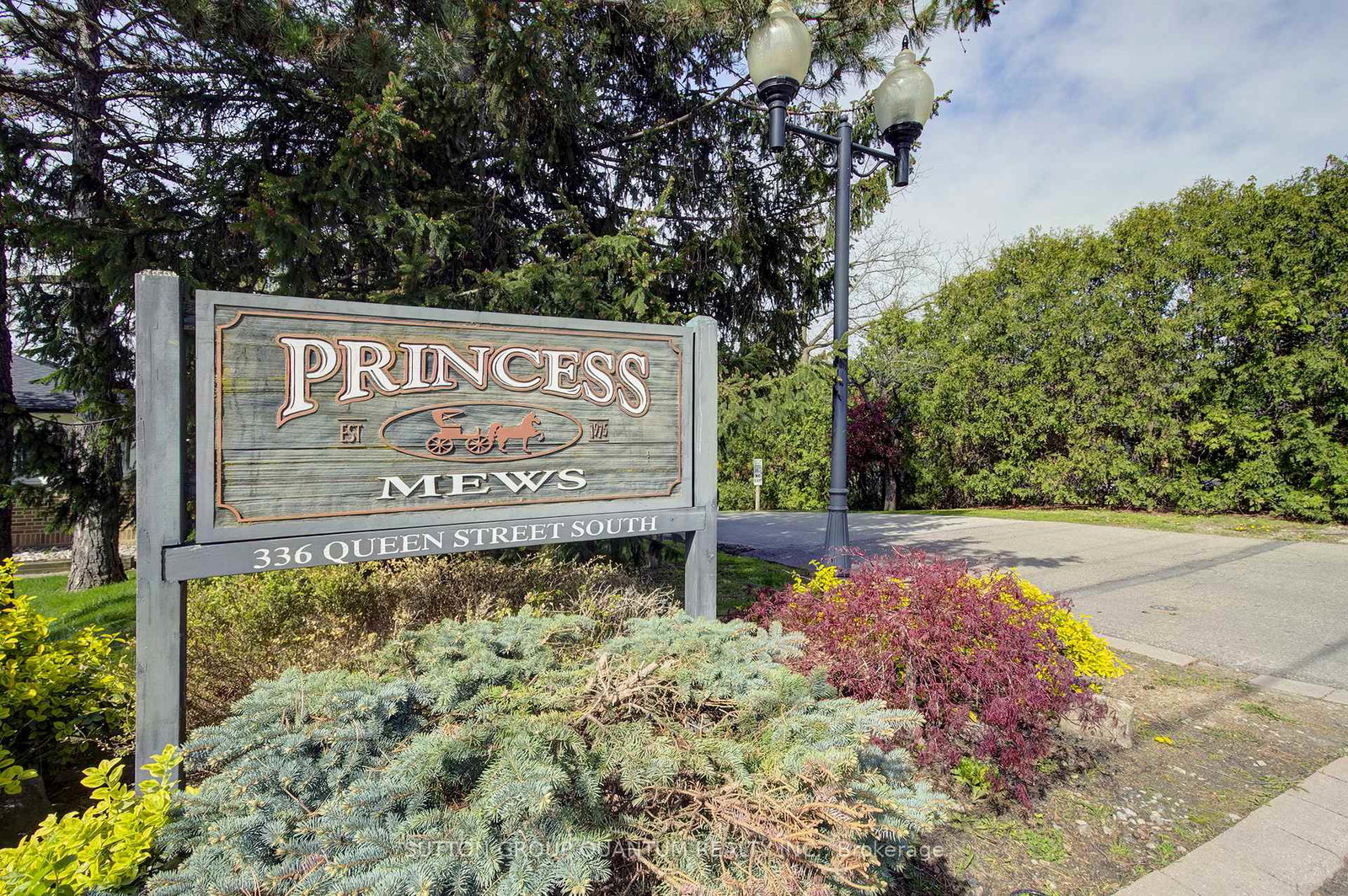 336-queen-street-s-mississauga-ontario-w13460168