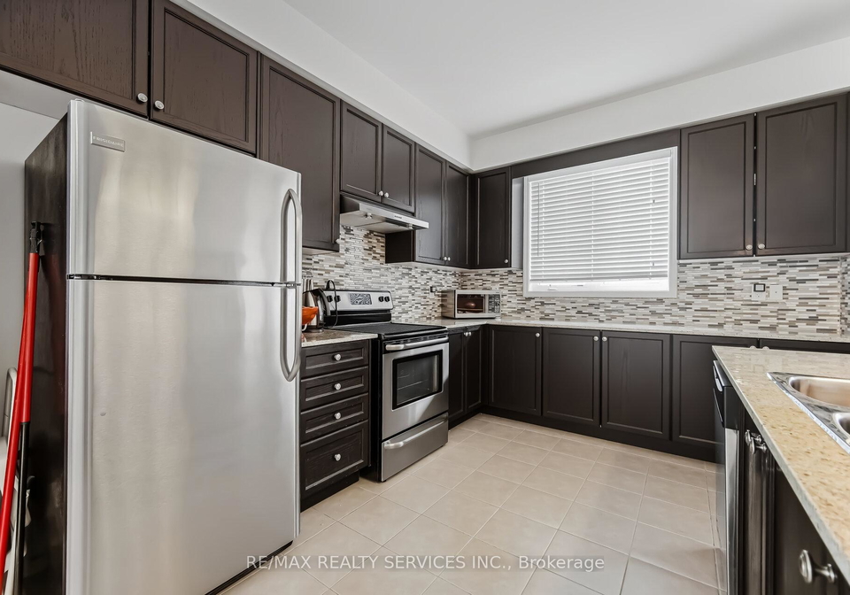 3-alnwick-avenue-caledon-ontario-w13460300