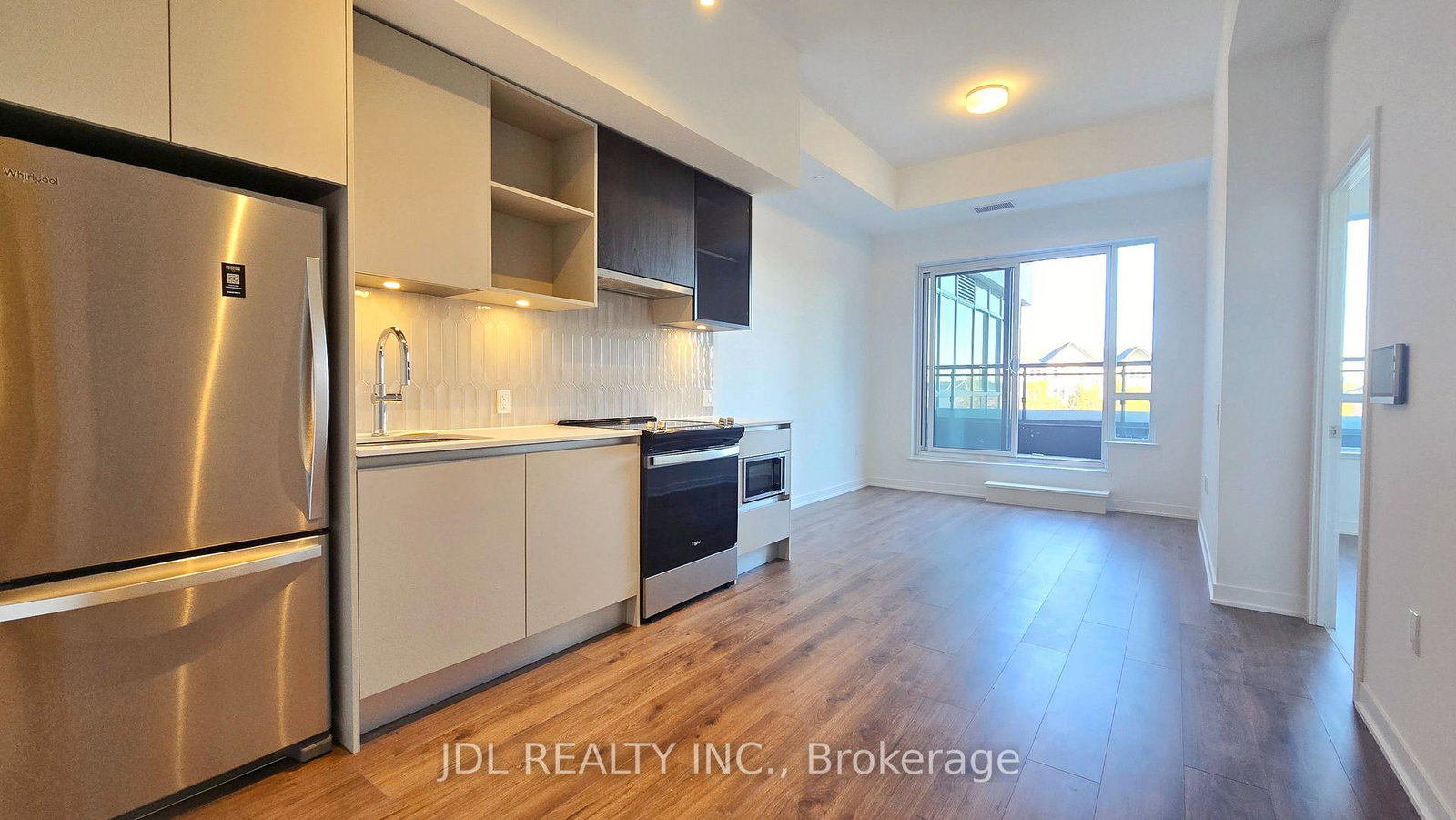 395-dundas-street-w-oakville-ontario-w13460368
