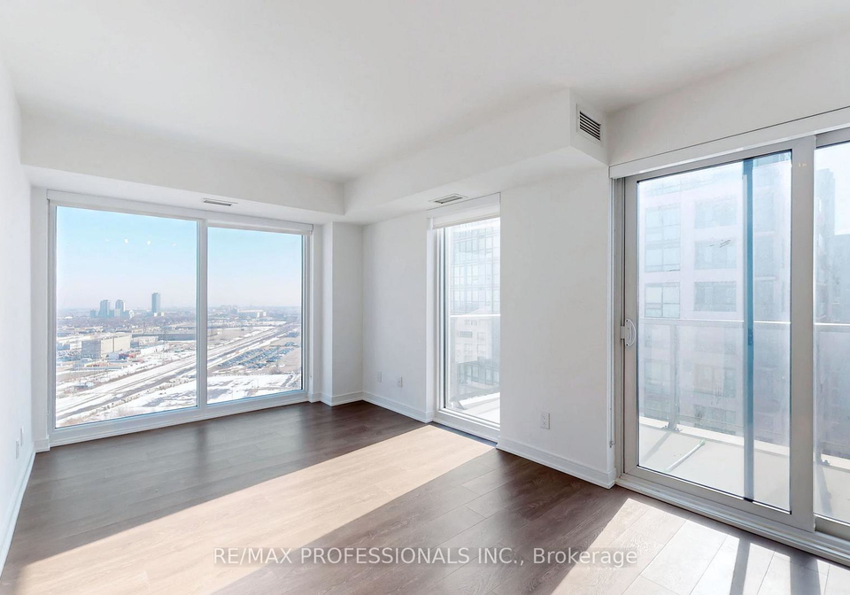 30-samuel-wood-way-etobicoke-ontario-w13460452