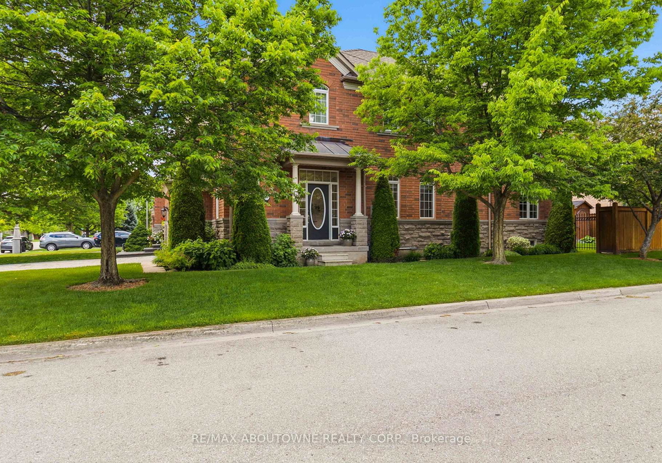240-duskywing-way-oakville-ontario-w13460622