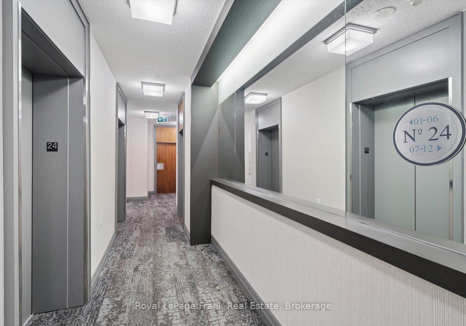 1-elm-drive-w-mississauga-ontario-w13460696