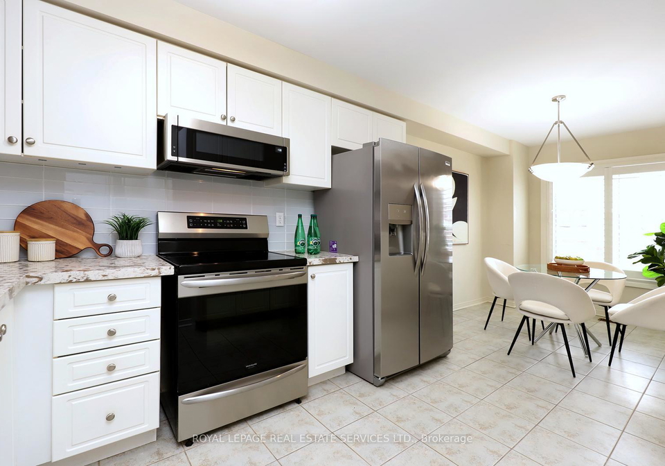 1575-south-parade-court-mississauga-ontario-w13461022
