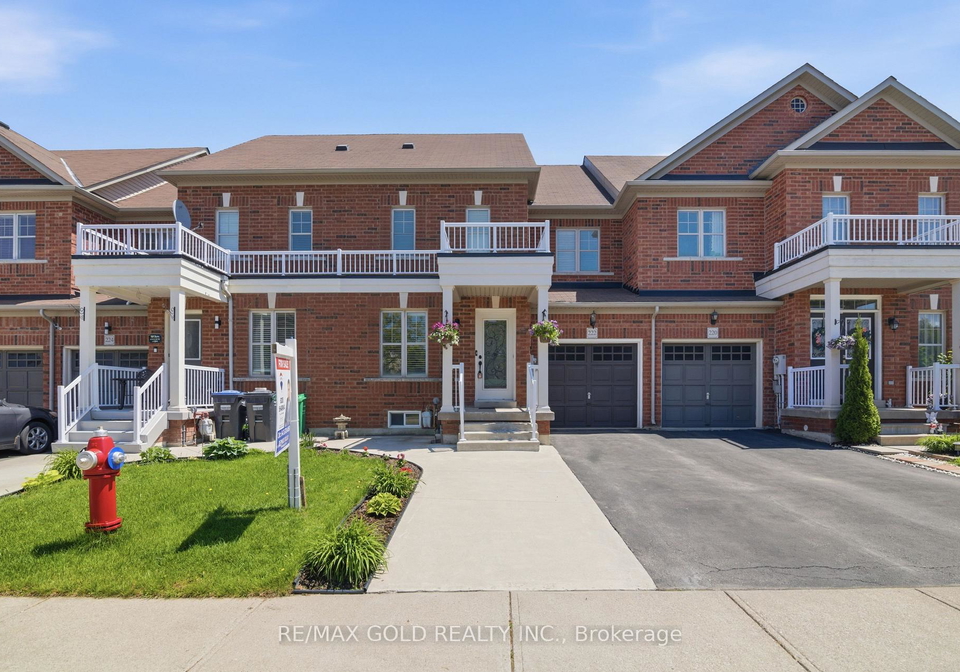 222-fairwood-circle-brampton-ontario-w13461034