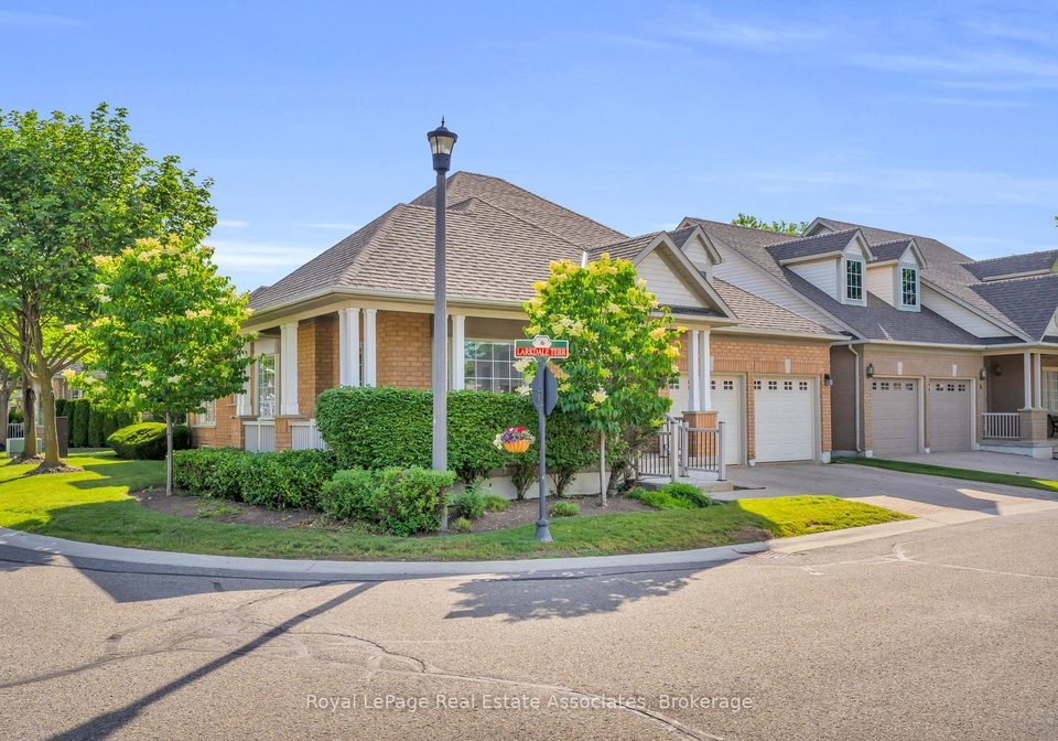 2-larkdale-terrace-brampton-ontario-w13461148