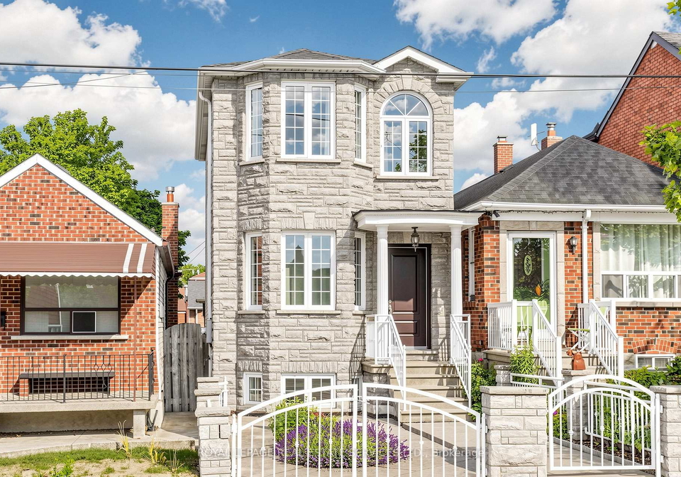 256-earlscourt-avenue-toronto-ontario-w13461180