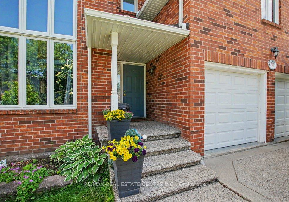 2100-kevin-crescent-burlington-ontario-w13461294