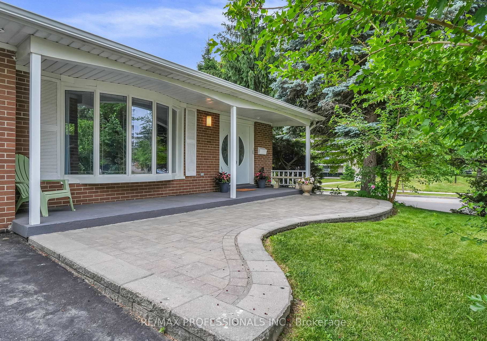 37-sunplains-crescent-etobicoke-ontario-w13461326