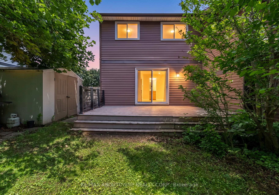 2260-manchester-drive-burlington-ontario-w13461430