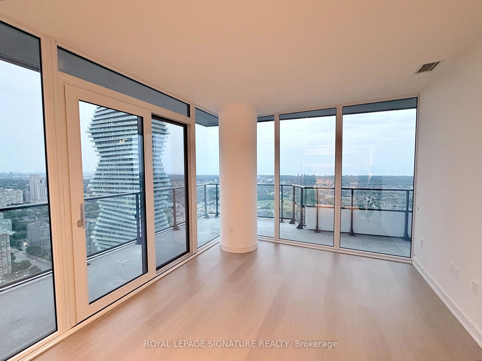 448-burnhamthorpe-road-w-mississauga-ontario-w13461442