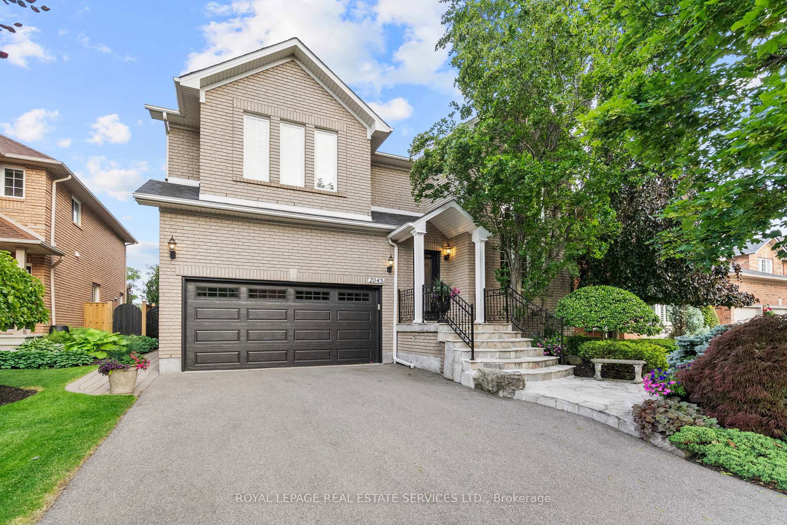 2045-rosemount-crescent-oakville-ontario-w13461544