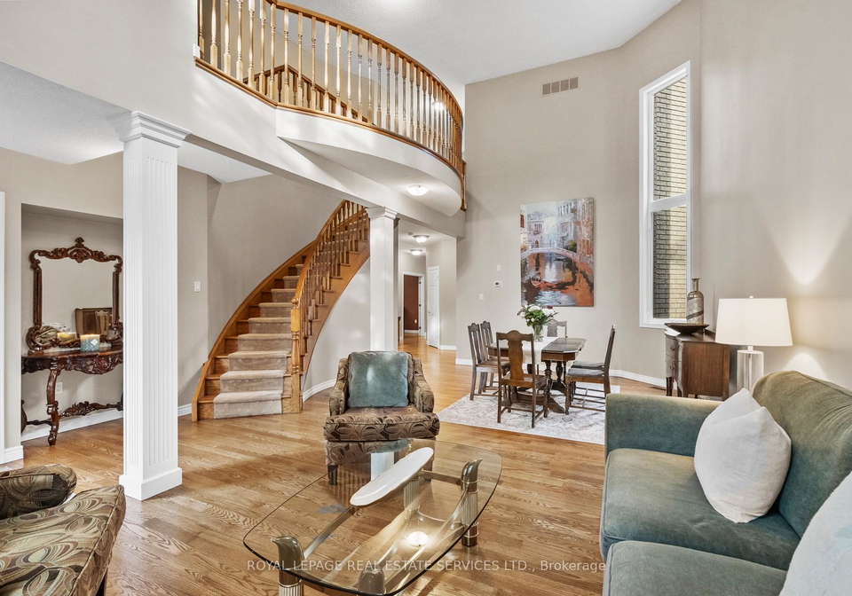 2045-rosemount-crescent-oakville-ontario-w13461544