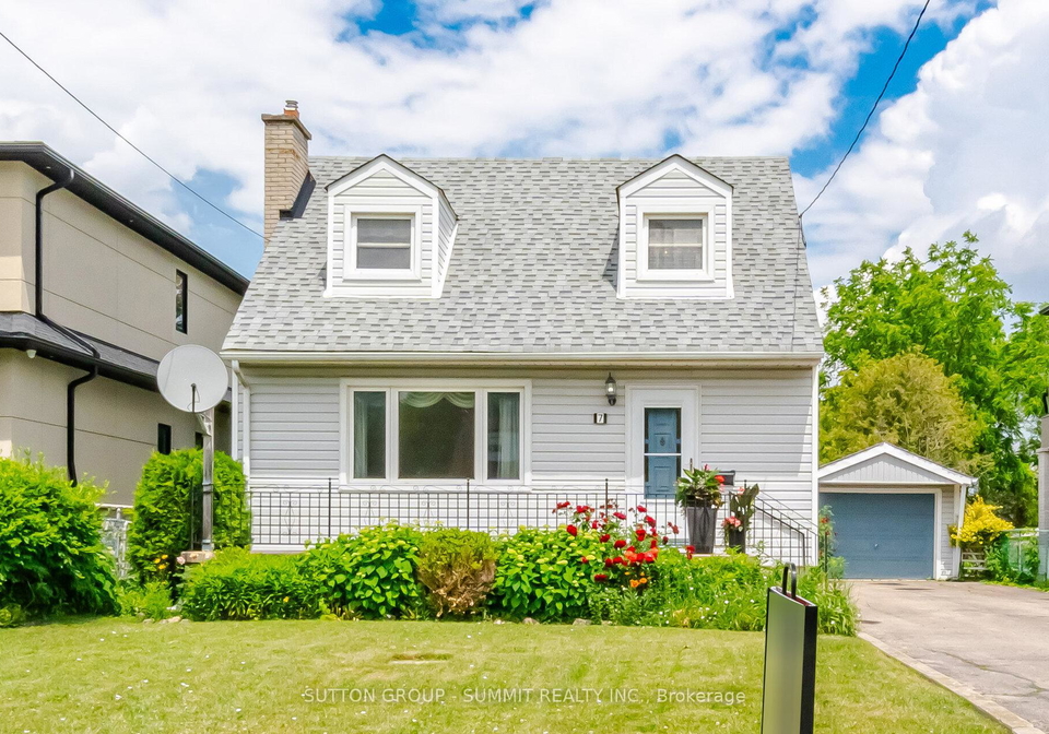 7-earl-street-mississauga-ontario-w13461738