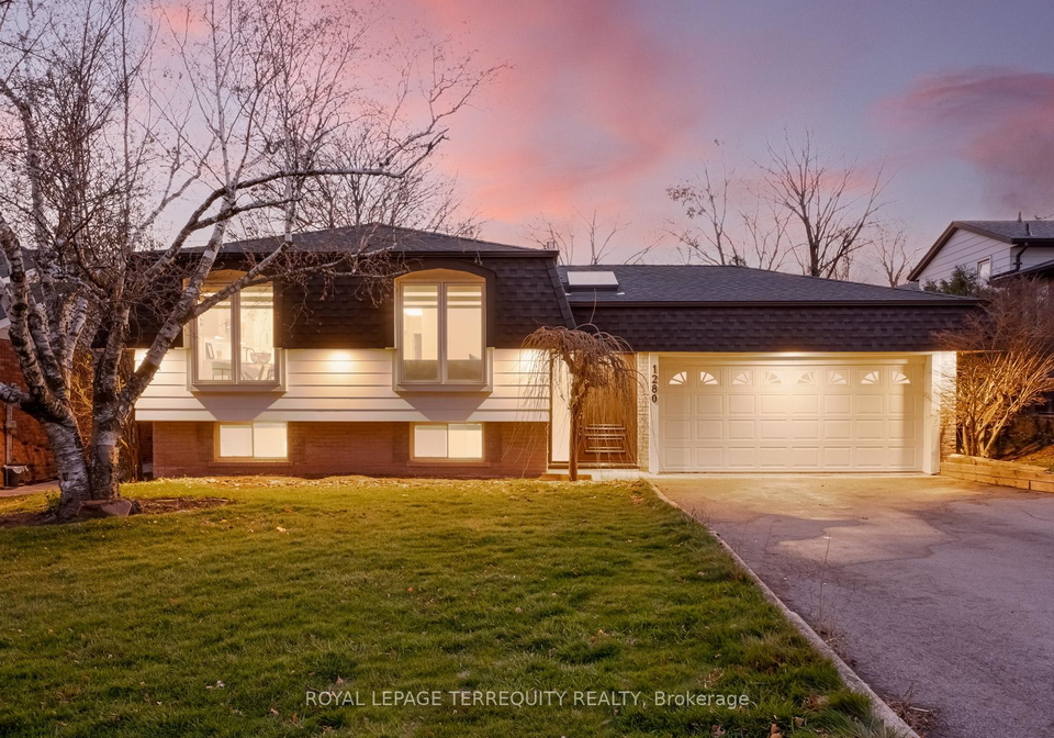 1280-hart-crescent-oakville-ontario-w13461900