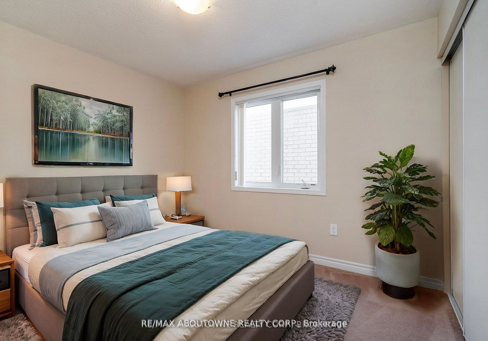 357-snoek-point-milton-ontario-w13462006