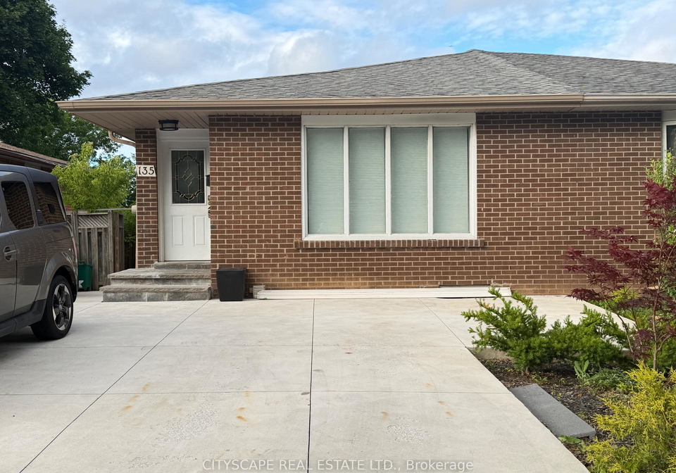 135-bonham-boulevard-mississauga-ontario-w13462010