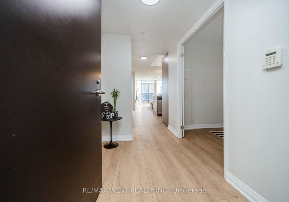 1-valhalla-inn-road-etobicoke-ontario-w13462334