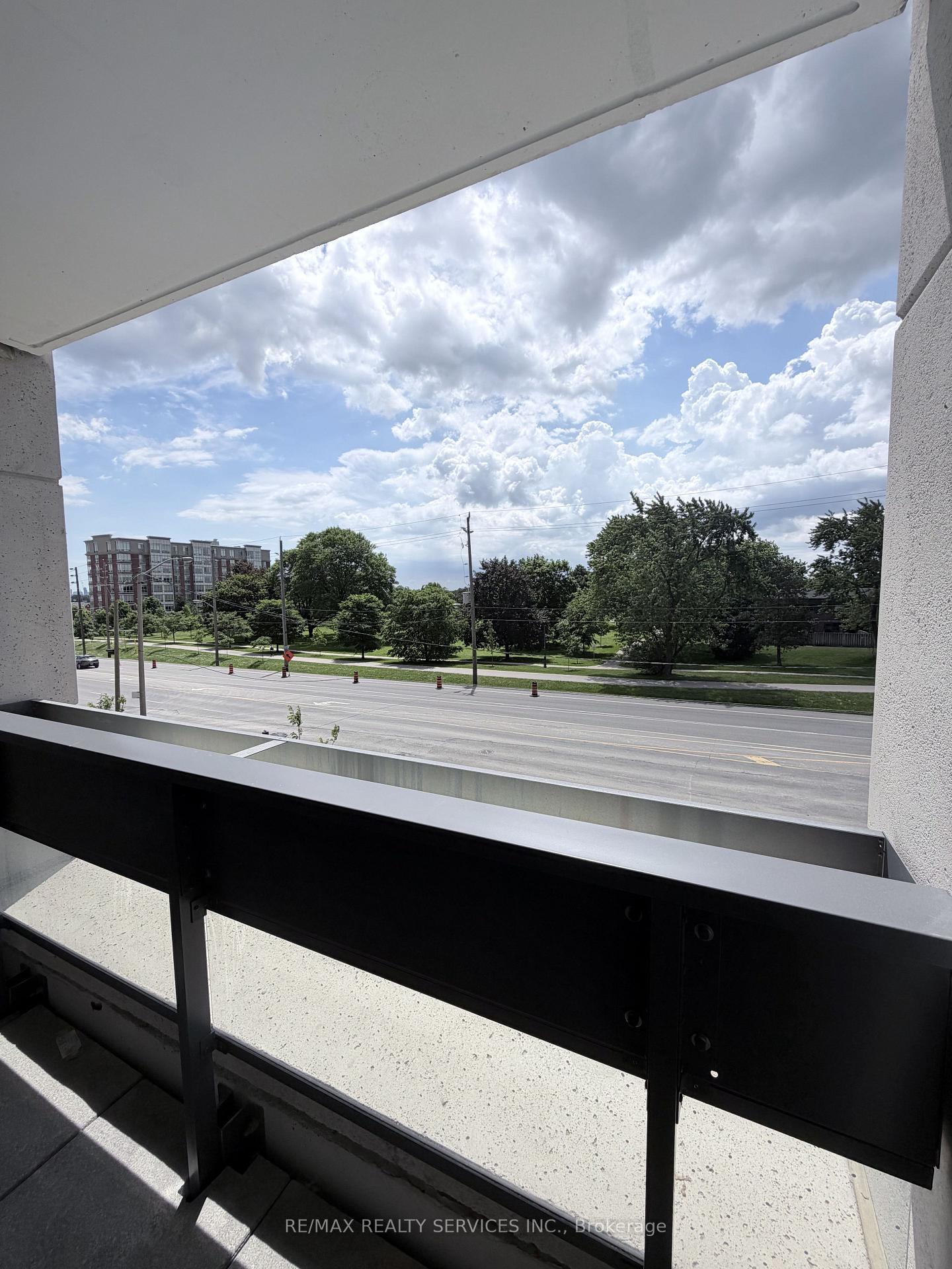 4010-eglinton-avenue-w-etobicoke-ontario-w13462604