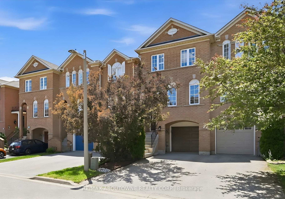 2420-ravinebrook-crescent-oakville-ontario-w13462666