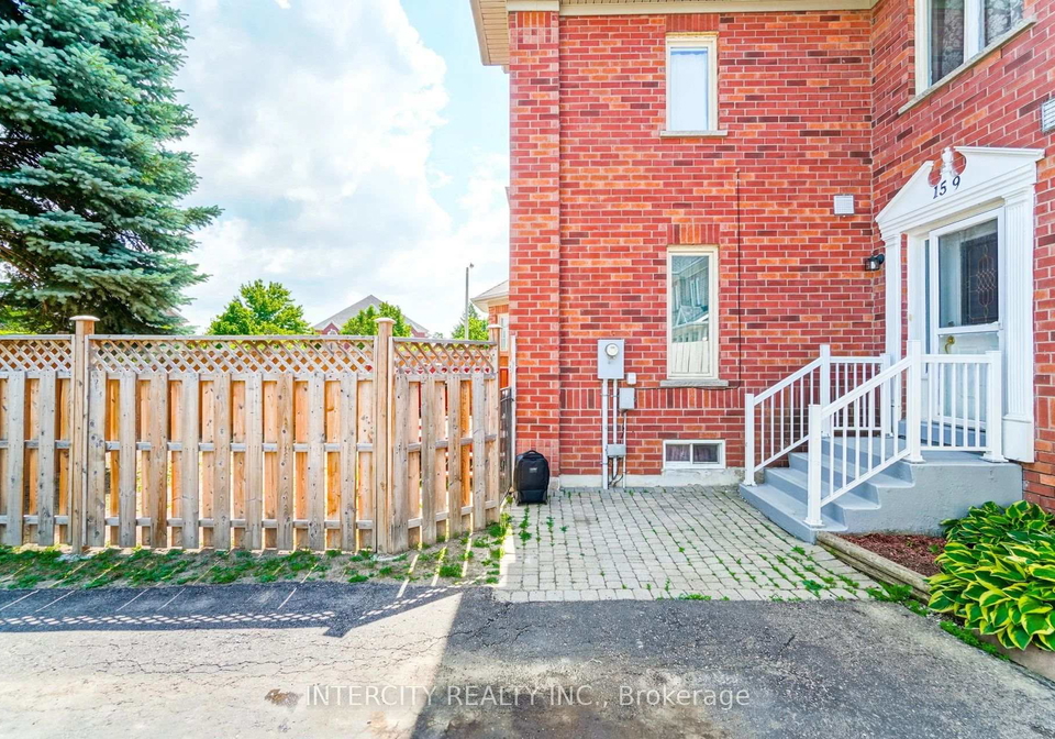 159-pressed-brick-drive-brampton-ontario-w13462738