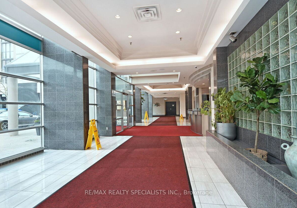 285-enfield-place-mississauga-ontario-w13462910