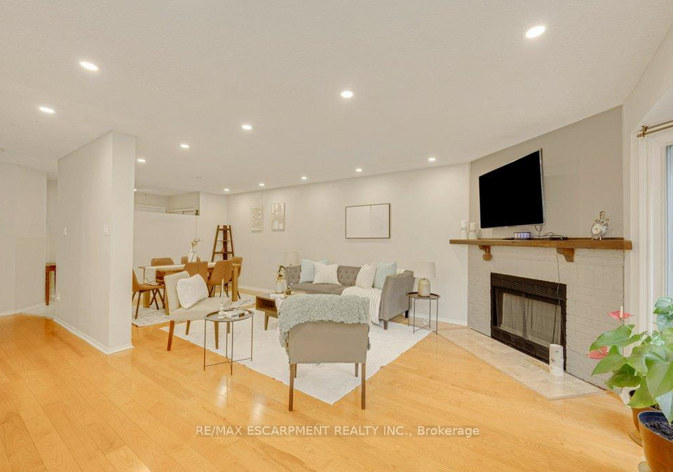 2597-addingham-crescent-oakville-ontario-w13463118