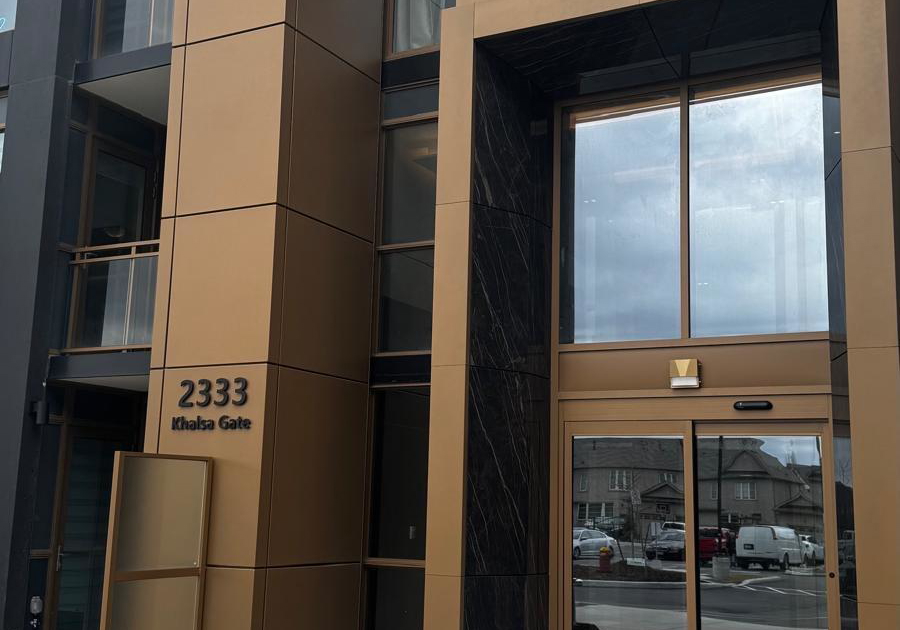 2333-khalsa-gate-oakville-ontario-w13463242