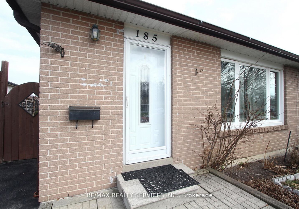 185-earnscliffe-circle-brampton-ontario-w13463380