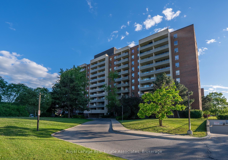 9-four-winds-drive-york-ontario-w13463632