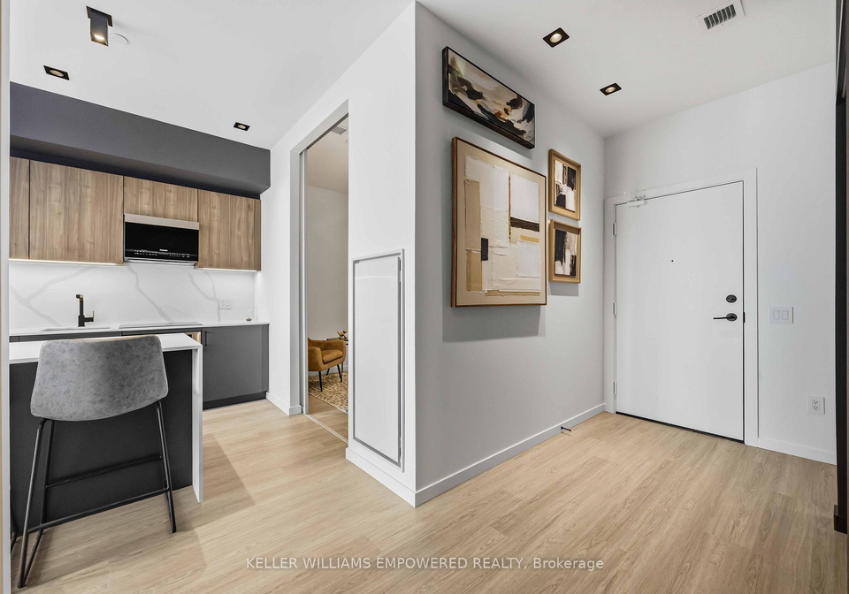 689-the-queensway-street-etobicoke-ontario-w13463788