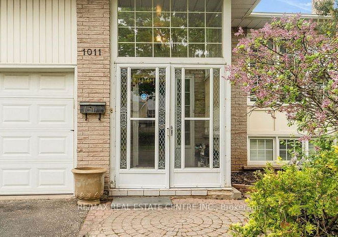 1011-pearson-drive-oakville-ontario-w13463840