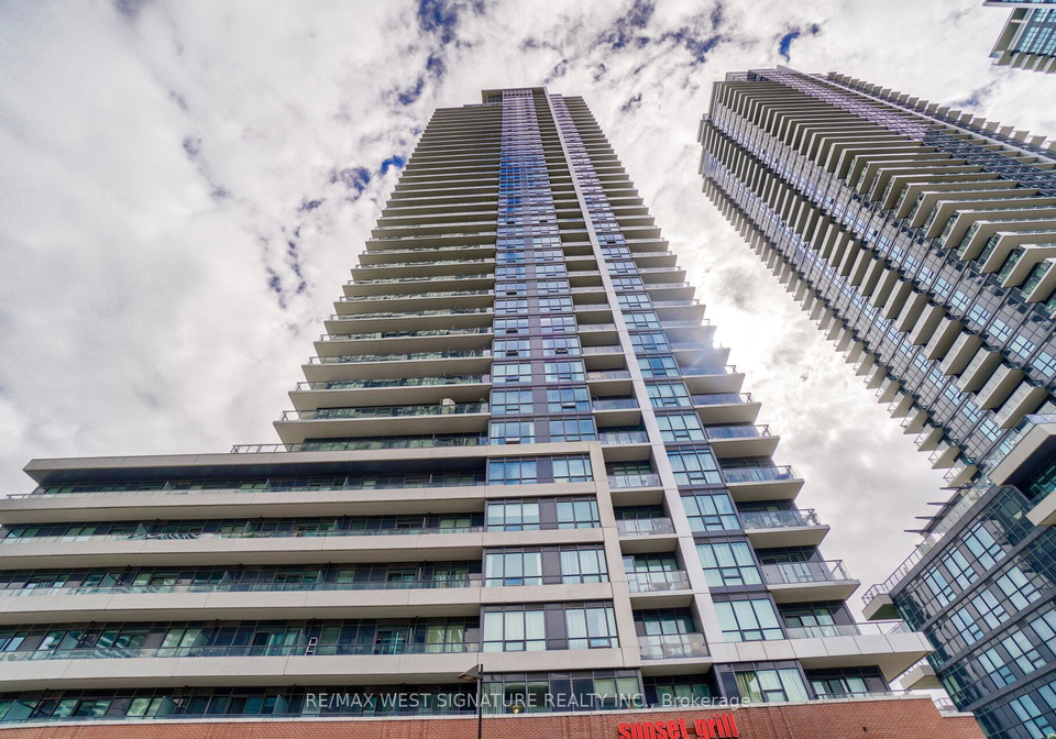 2212-lake-shore-boulevard-w-etobicoke-ontario-w13464000