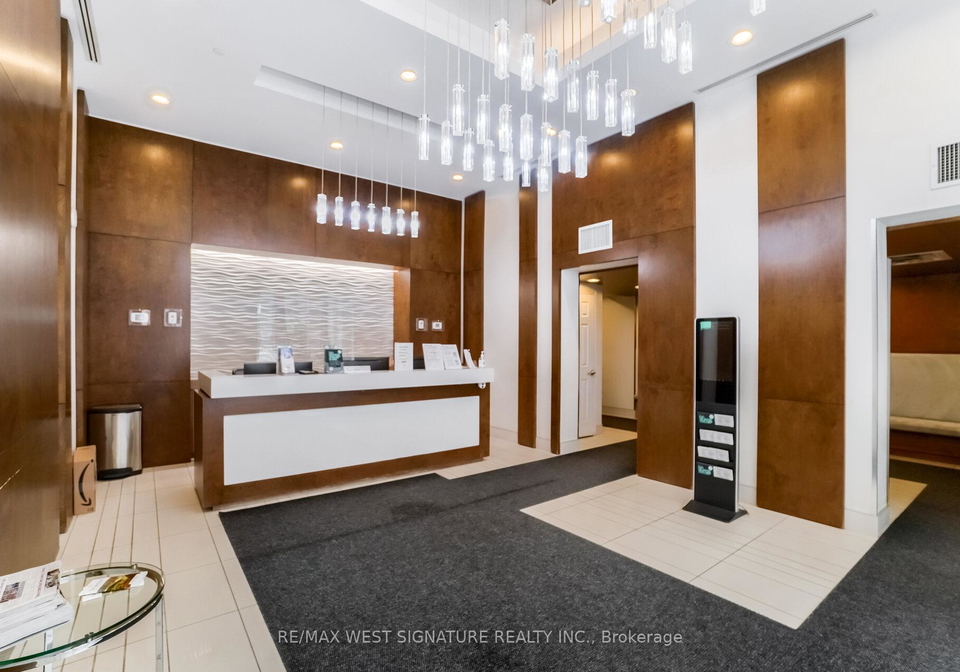 2212-lake-shore-boulevard-w-etobicoke-ontario-w13464000
