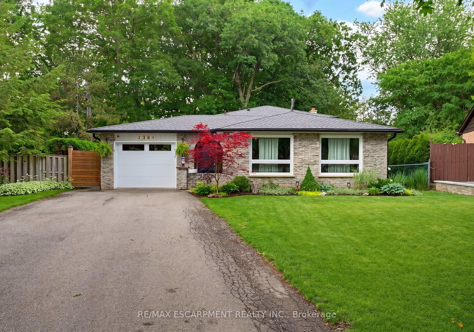 2381-peart-court-burlington-ontario-w13464010