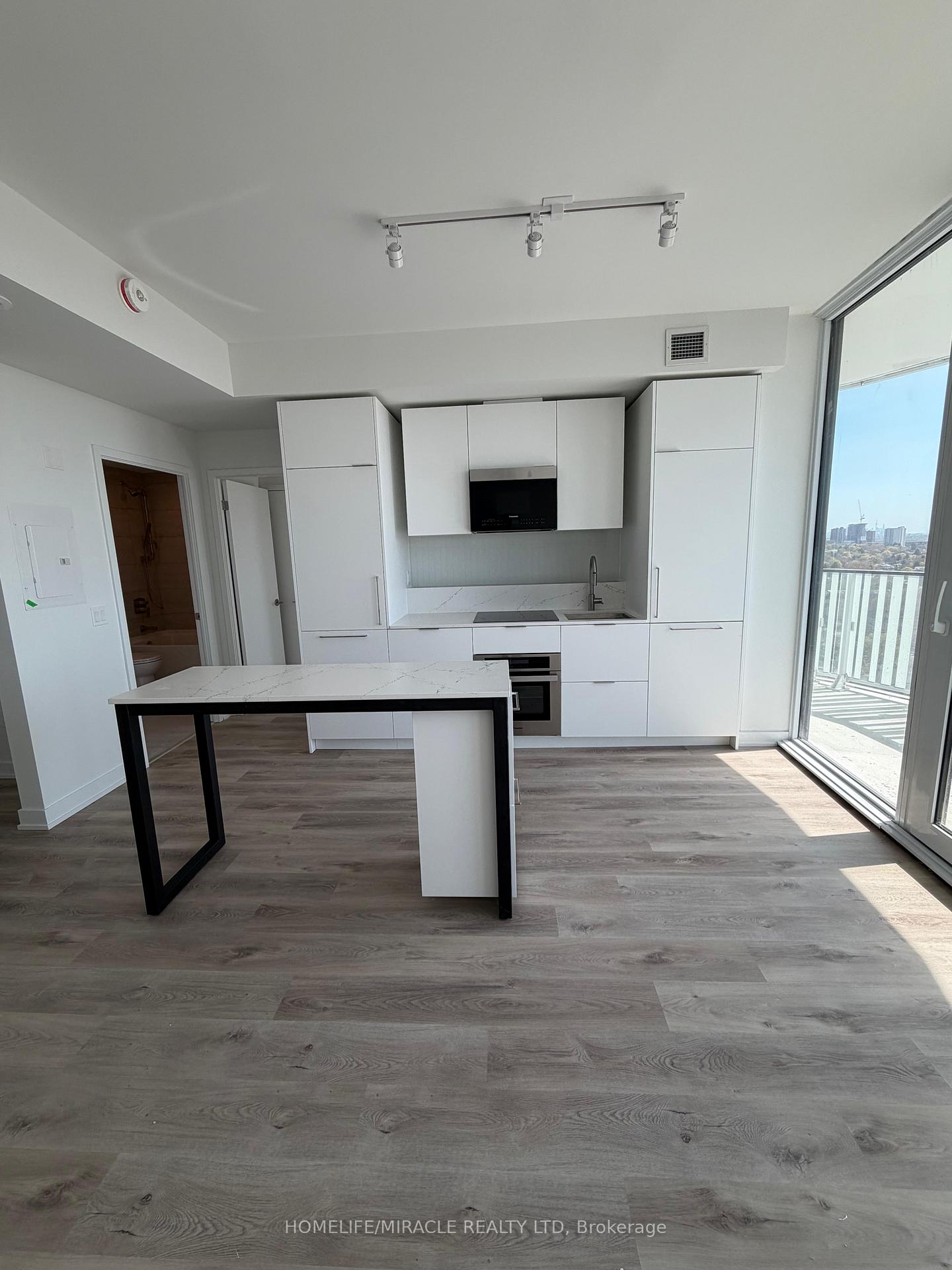 1-fairview-road-mississauga-ontario-w13464070