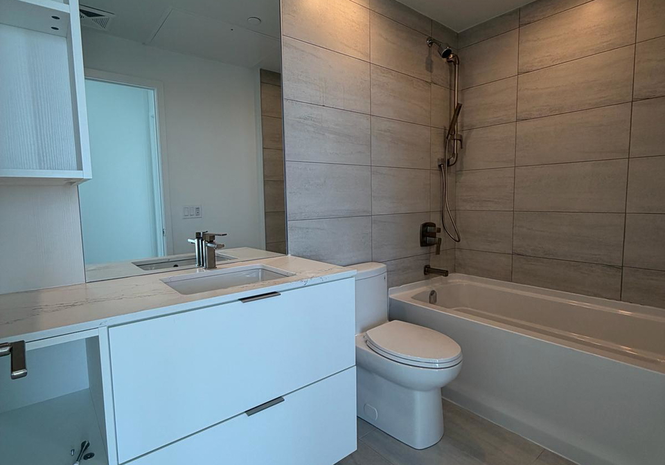 1-fairview-road-mississauga-ontario-w13464070