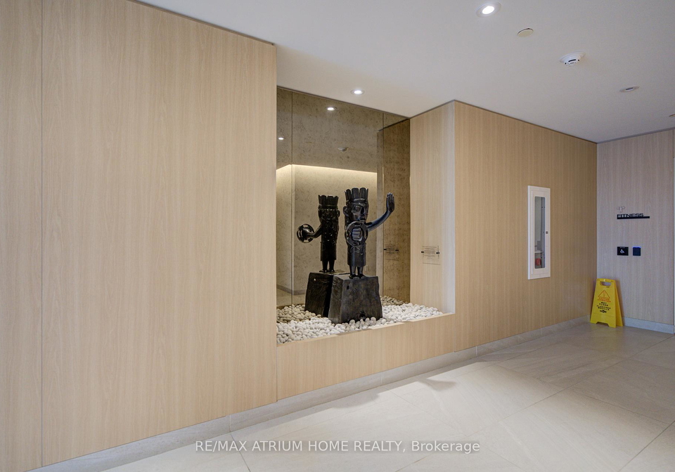 1-fairview-road-e-mississauga-ontario-w13464170