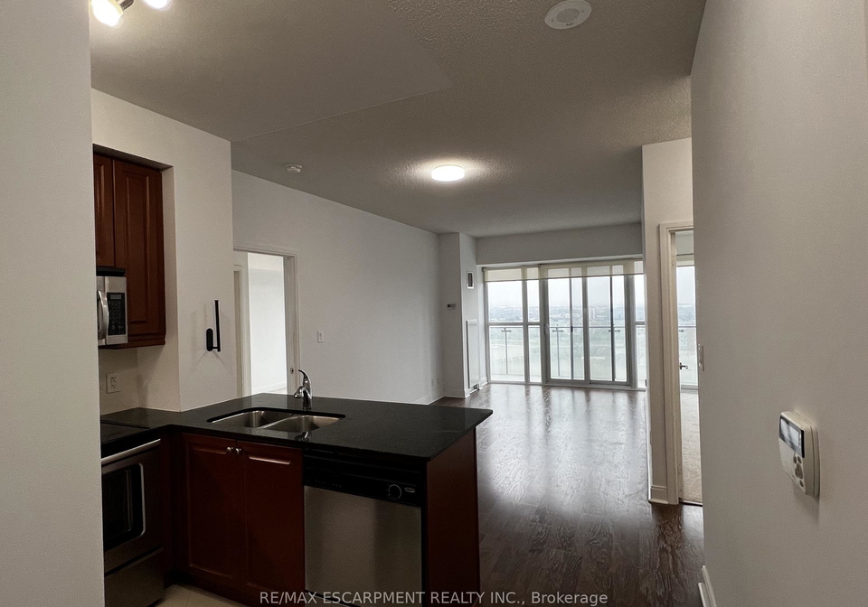 50-absolute-avenue-mississauga-ontario-w13464266