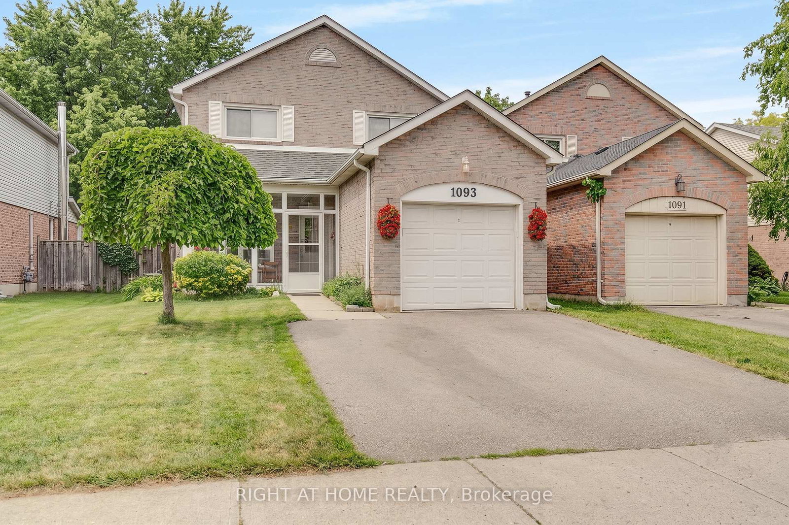 1093-montgomery-drive-oakville-ontario-w13464314