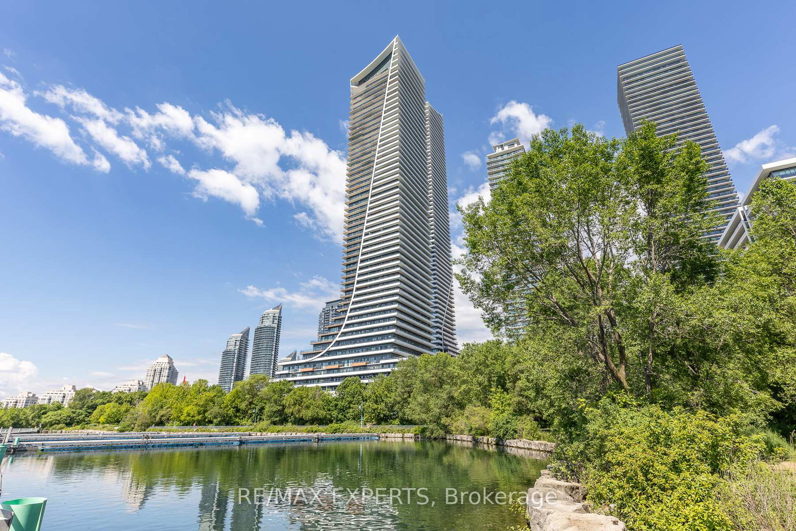 30-shore-breeze-drive-etobicoke-ontario-w13464452